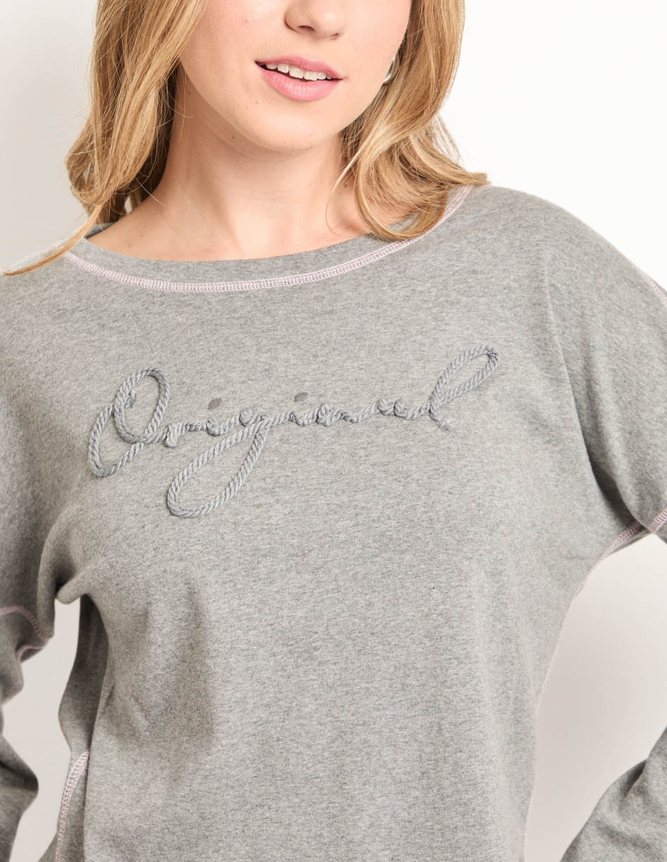 Playera manga larga cuello redondo para mujer