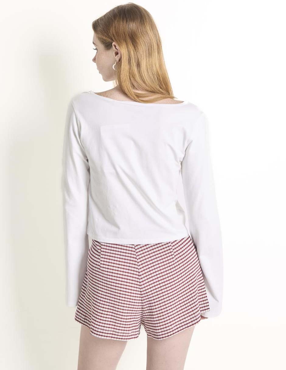 Playera manga larga cuello ojal para mujer 4