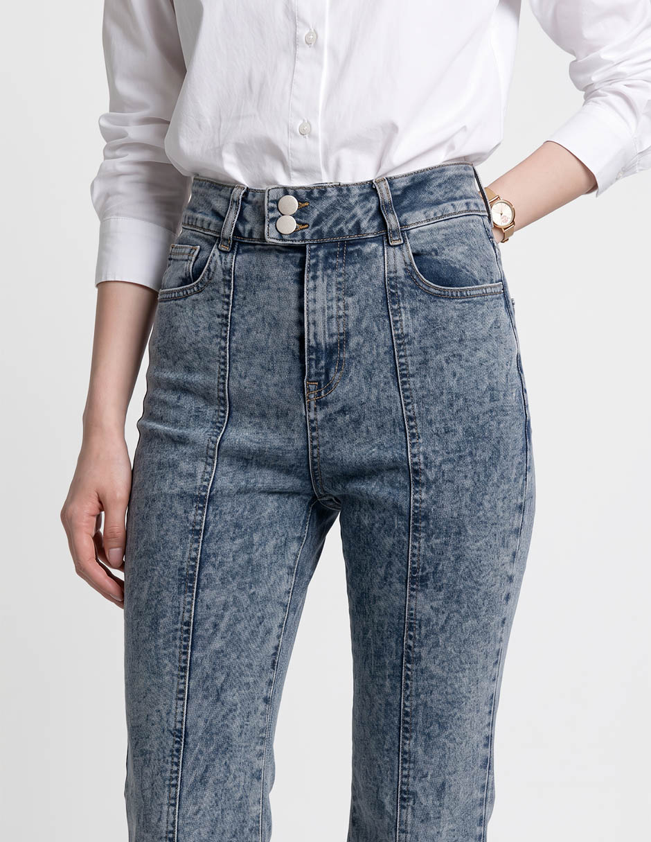 Jeans acampanado mossimo para mujer