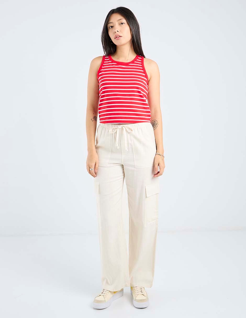 Top cuello redondo escote regular 4
