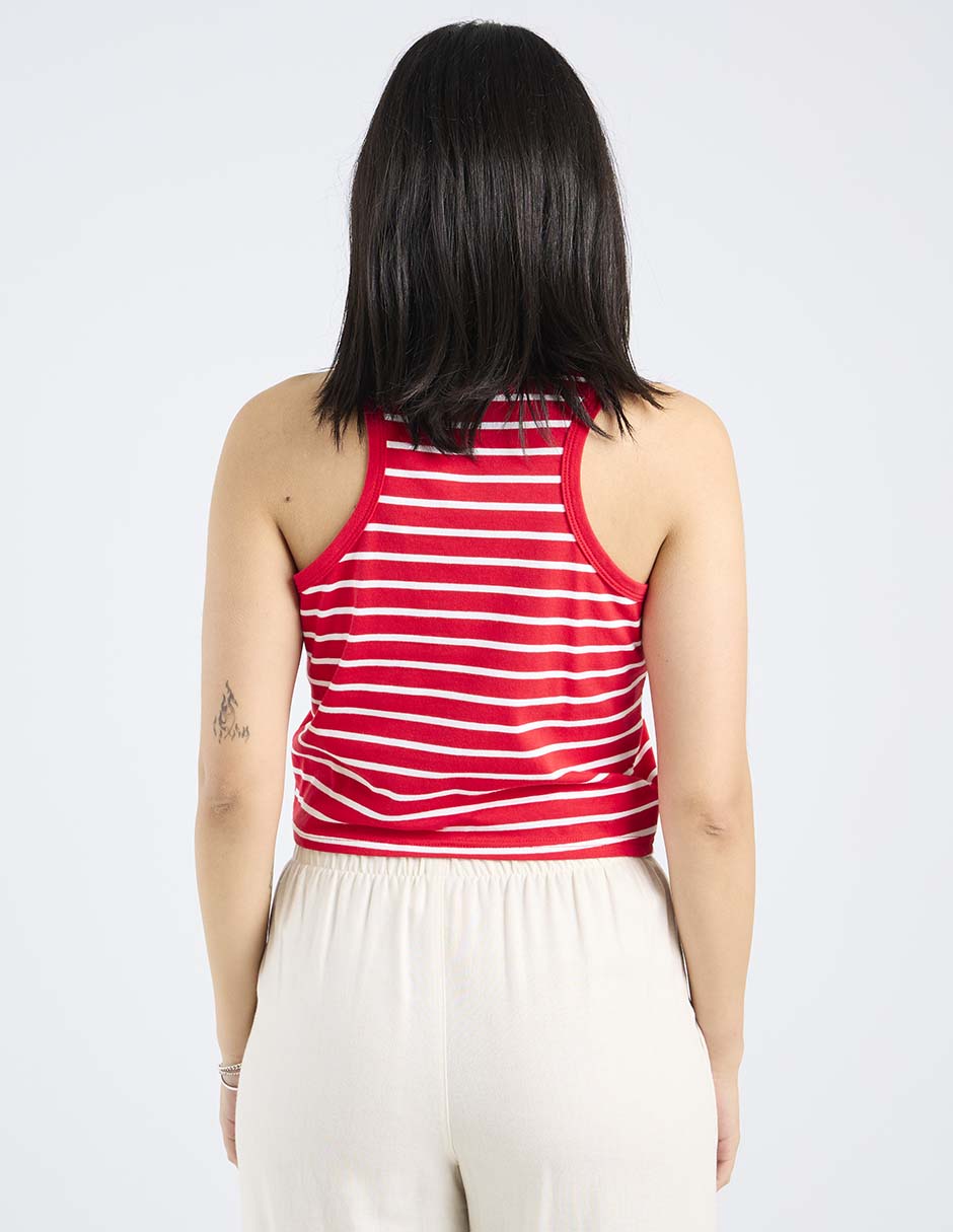 Top cuello redondo escote regular 6