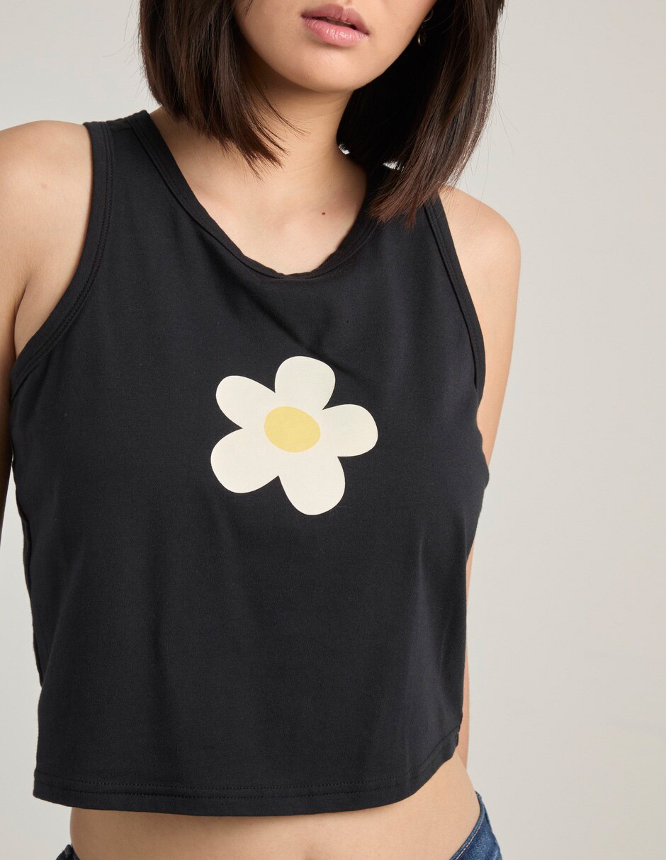 Top cuello redondo escote regular 5