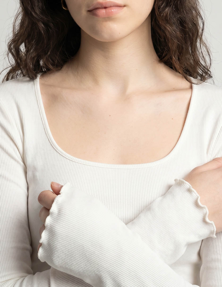Playera manga larga cuello redondo para mujer 3