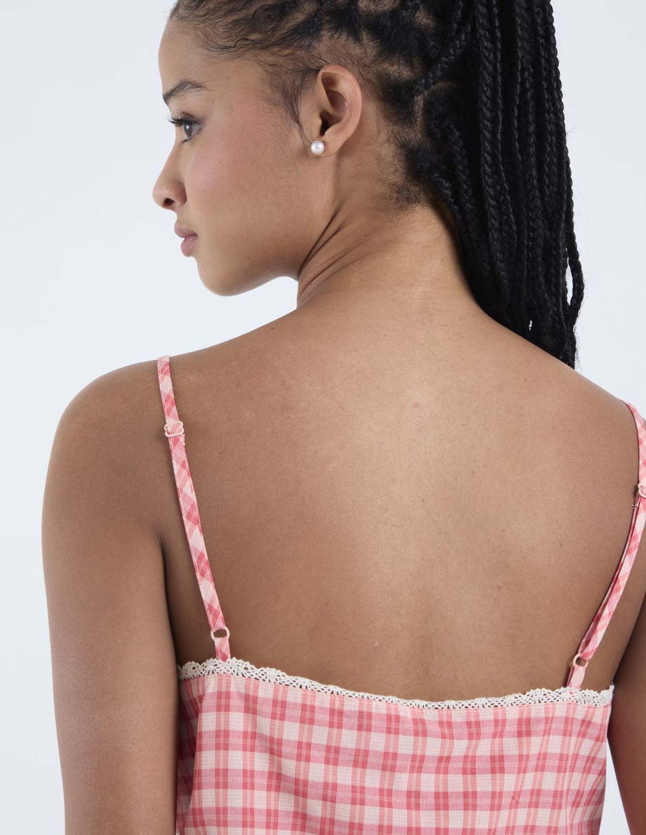 Top Mossimo escote V contirantes delgados