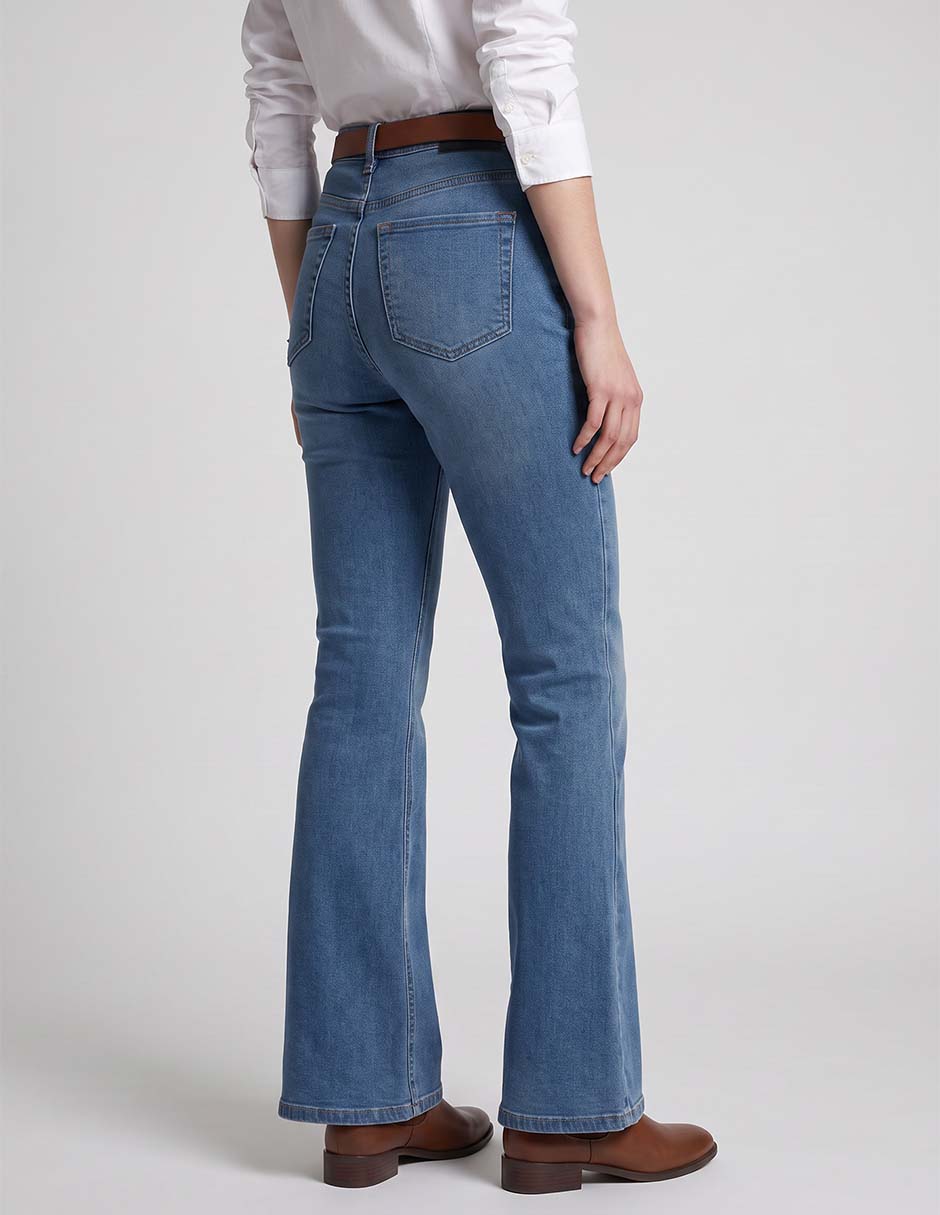 Jeans acampanado para mujer 2